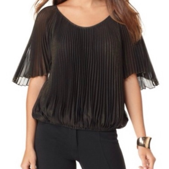 Studio M Tops - Brand New Studio M Black/Gold sparkling Top